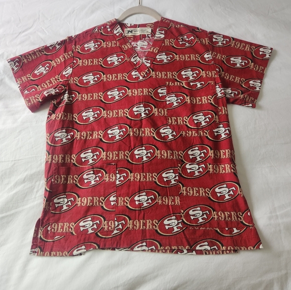 San Francisco 49ers womans scrub top small - Picture 12 of 12